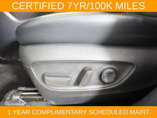 Used 2023 Toyota Highlander XLE AWD/4WD image 18