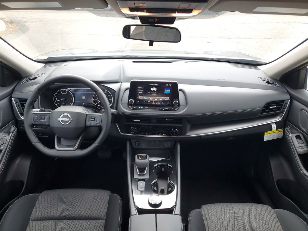 New 2026 Nissan Rogue SV AWD/4WD image 24