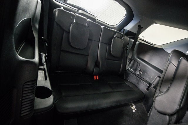Used 2023 Ford Explorer XLT w/ Equipment Group 202A AWD/4WD image 14