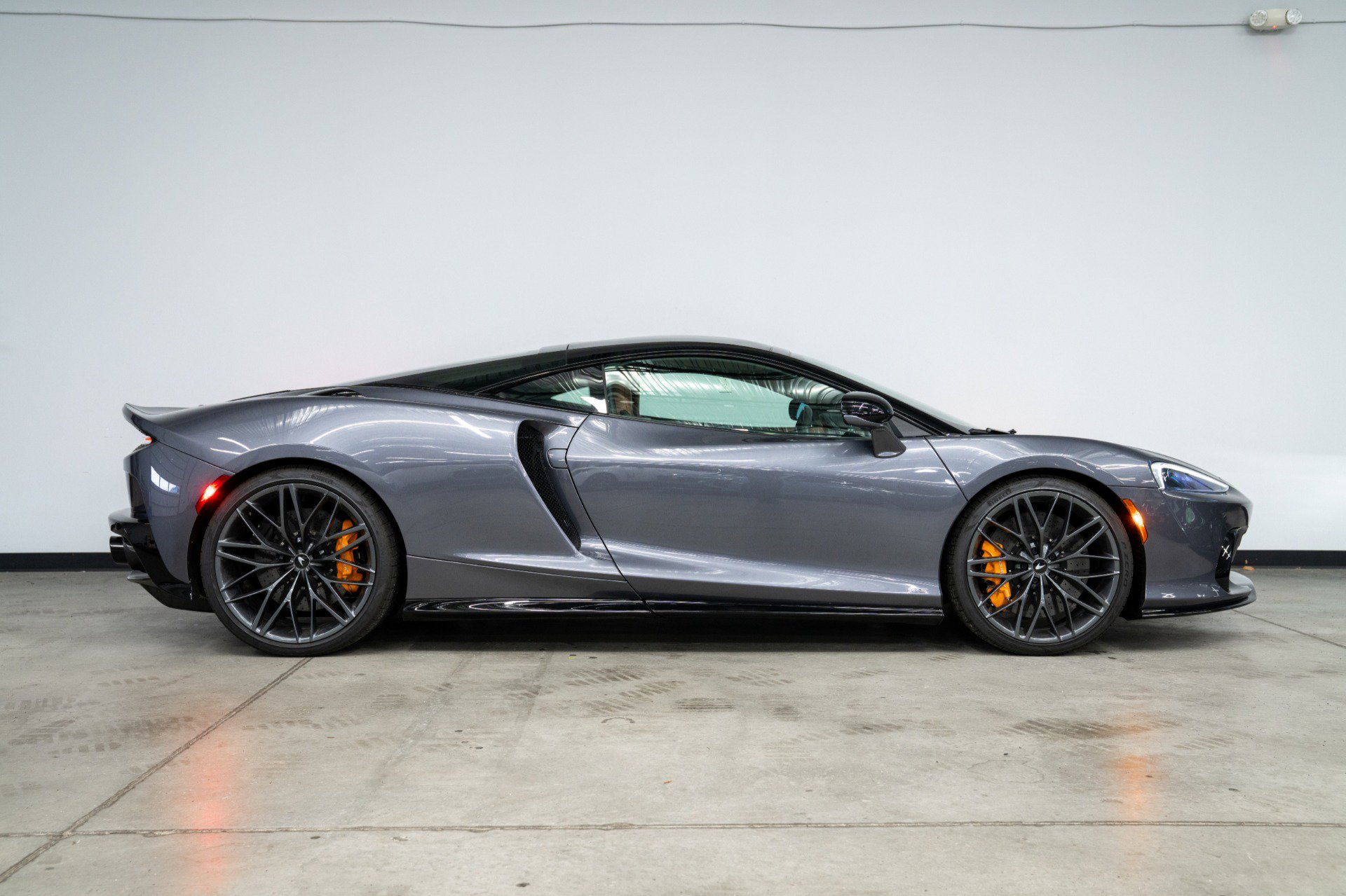 Used 2025 McLaren GTS RWD image 41