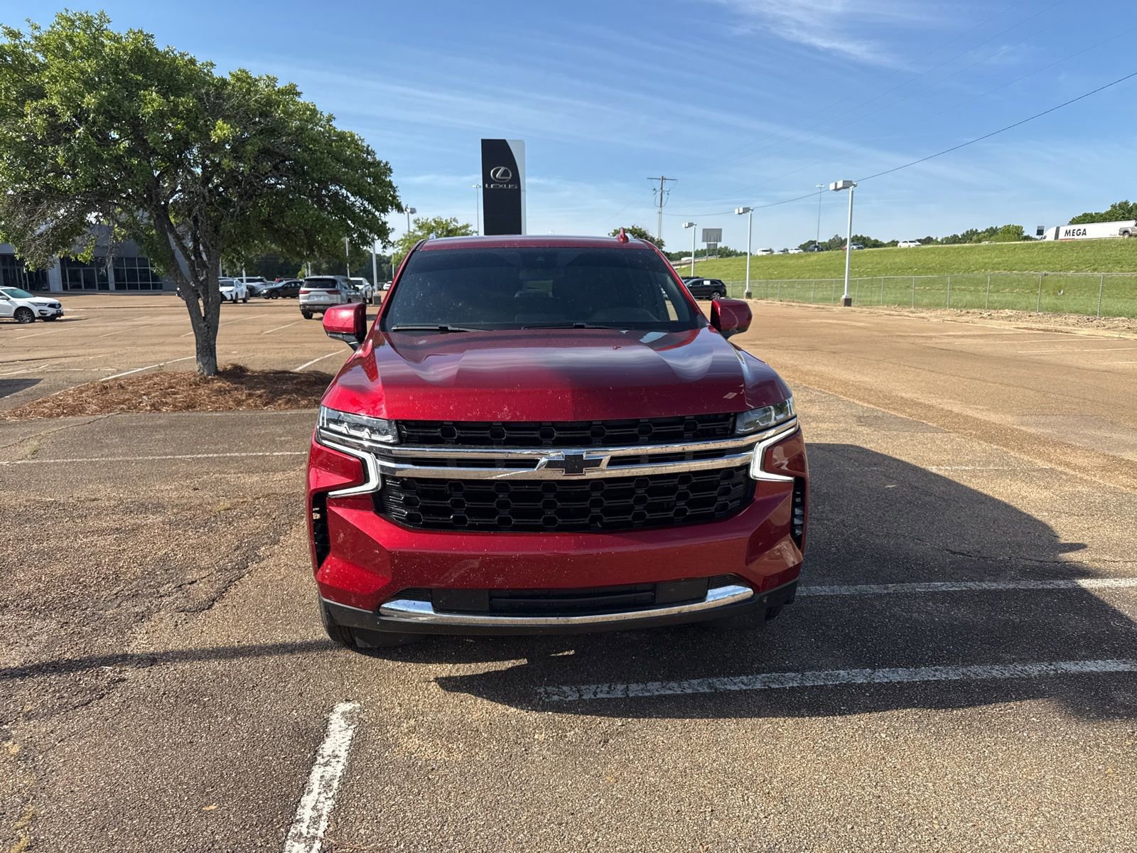 Used 2024 Chevrolet Tahoe LS image 2