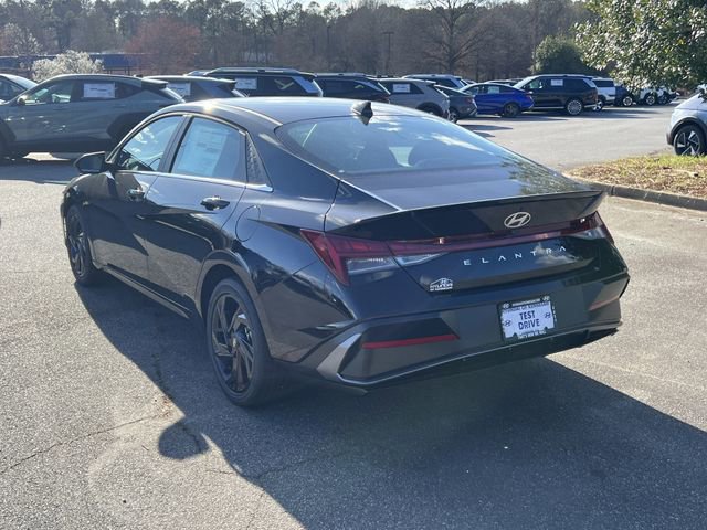 New 2026 Hyundai Elantra SEL Sport image 5