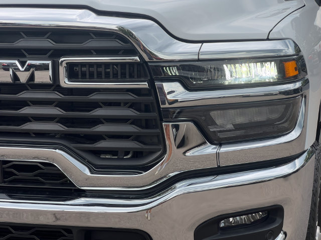 Used 2025 RAM 2500 Big Horn AWD/4WD image 37