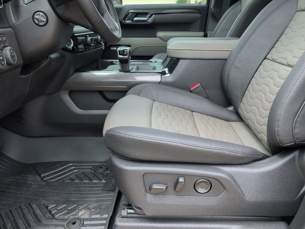New 2026 Chevrolet Silverado 1500 ZR2 w/ ZR2 Bison Edition AWD/4WD image 11