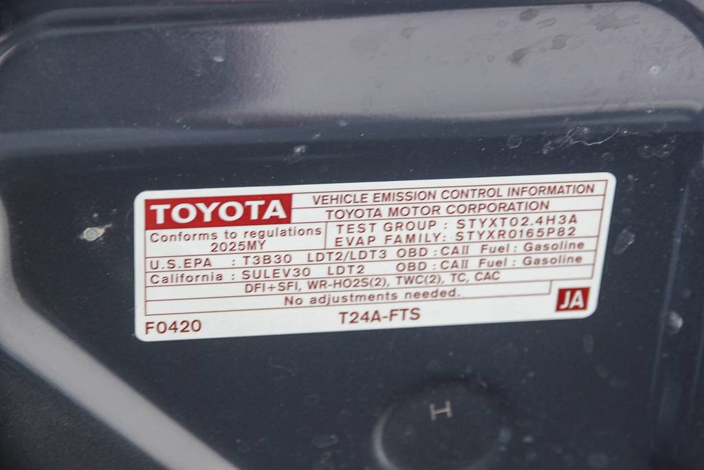 Used 2025 Toyota Tacoma TRD Sport AWD/4WD image 26