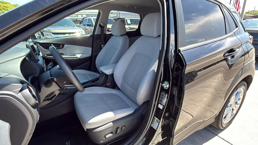 Used 2023 Hyundai Kona SEL FWD image 22