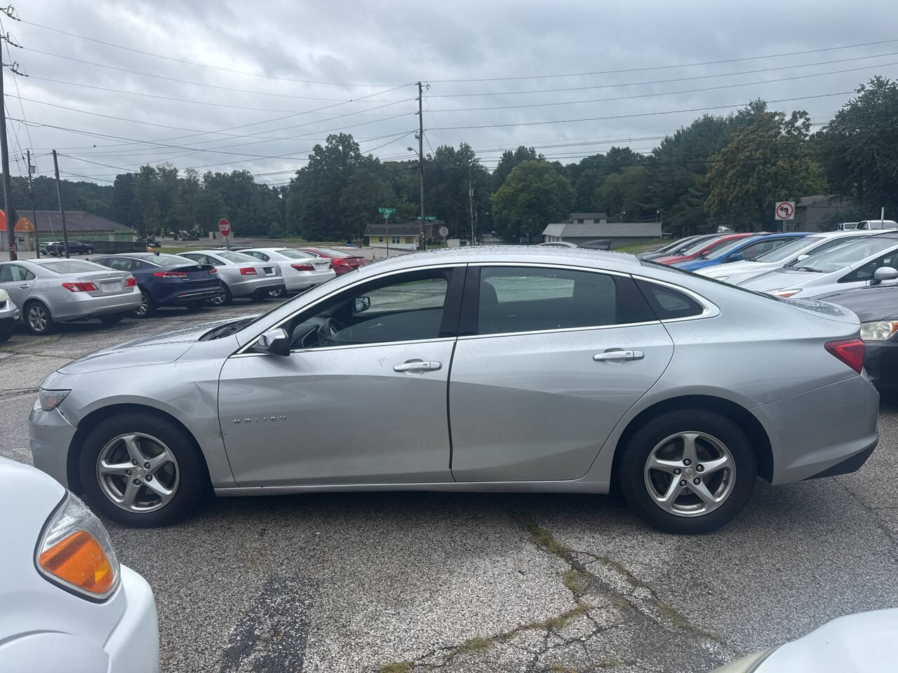 Used 2018 Chevrolet Malibu LS FWD image 4