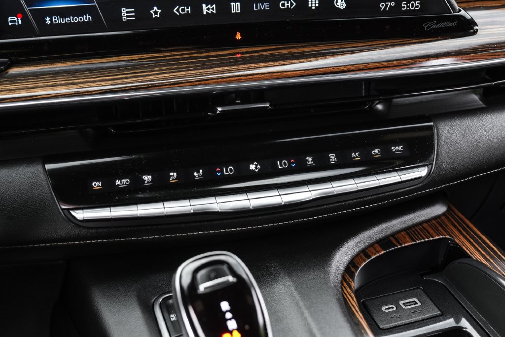 Used 2023 Cadillac Escalade ESV Premium Luxury RWD image 24