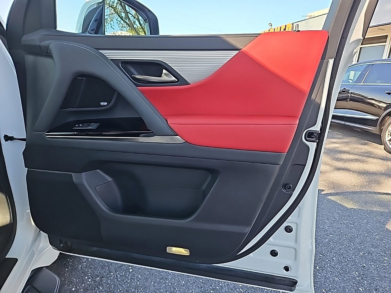 Used 2022 Lexus LX 600 F Sport image 52