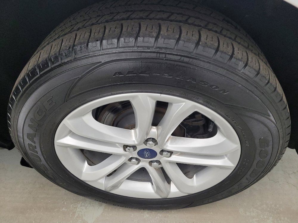 Used 2019 Ford Edge SEL w/ Equipment Group 201A FWD image 31