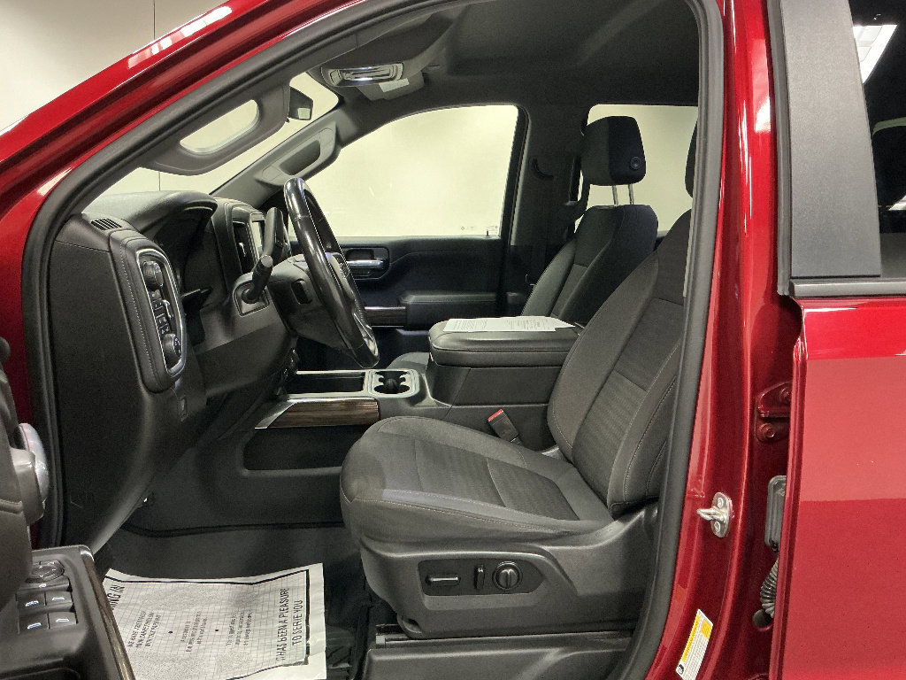 Used 2021 Chevrolet Silverado 1500 LT Trail Boss w/ Bed Protection Package AWD/4WD image 8