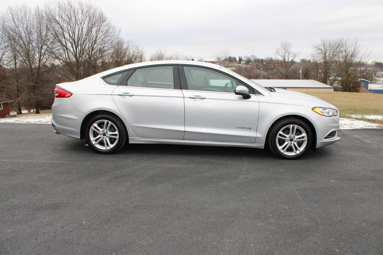 Used 2018 Ford Fusion S image 3