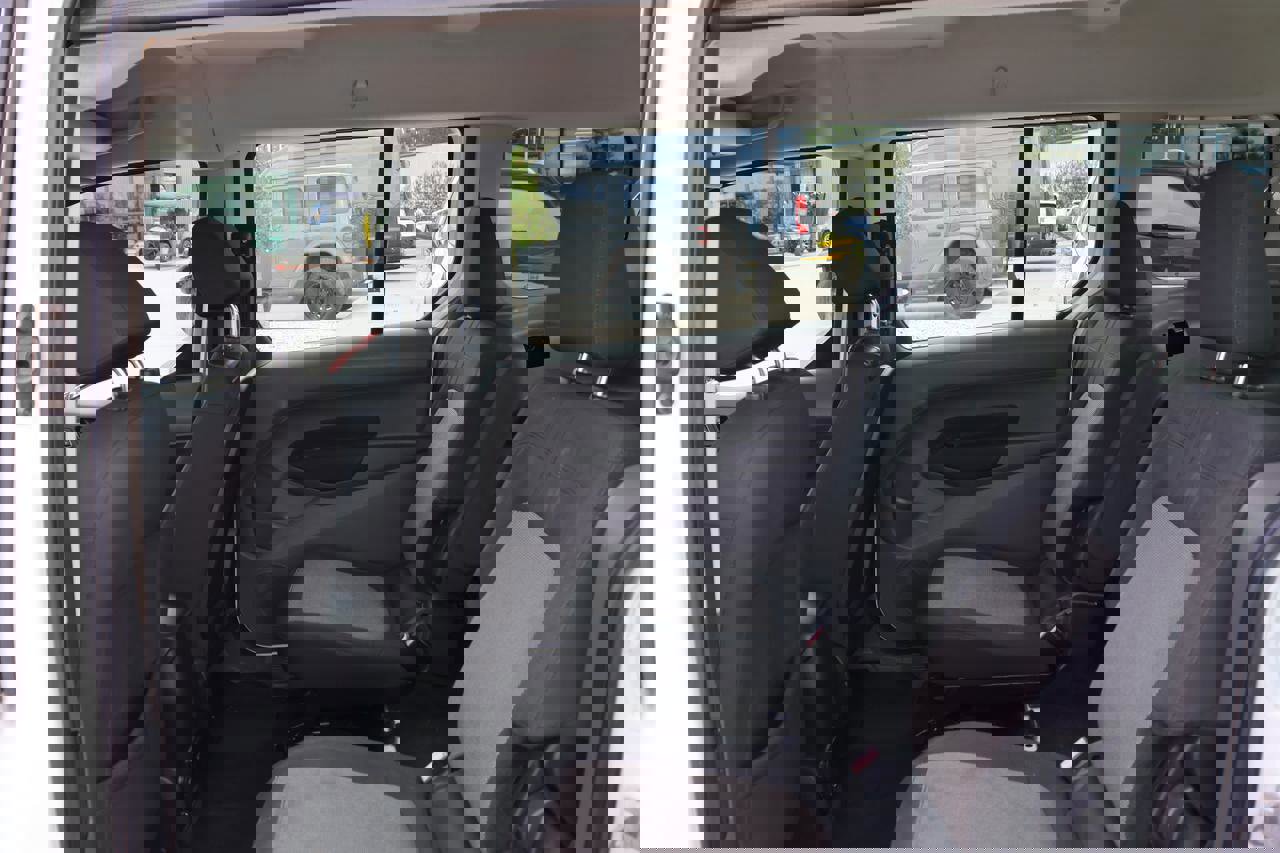 Used 2019 Ford Transit Connect XL image 22