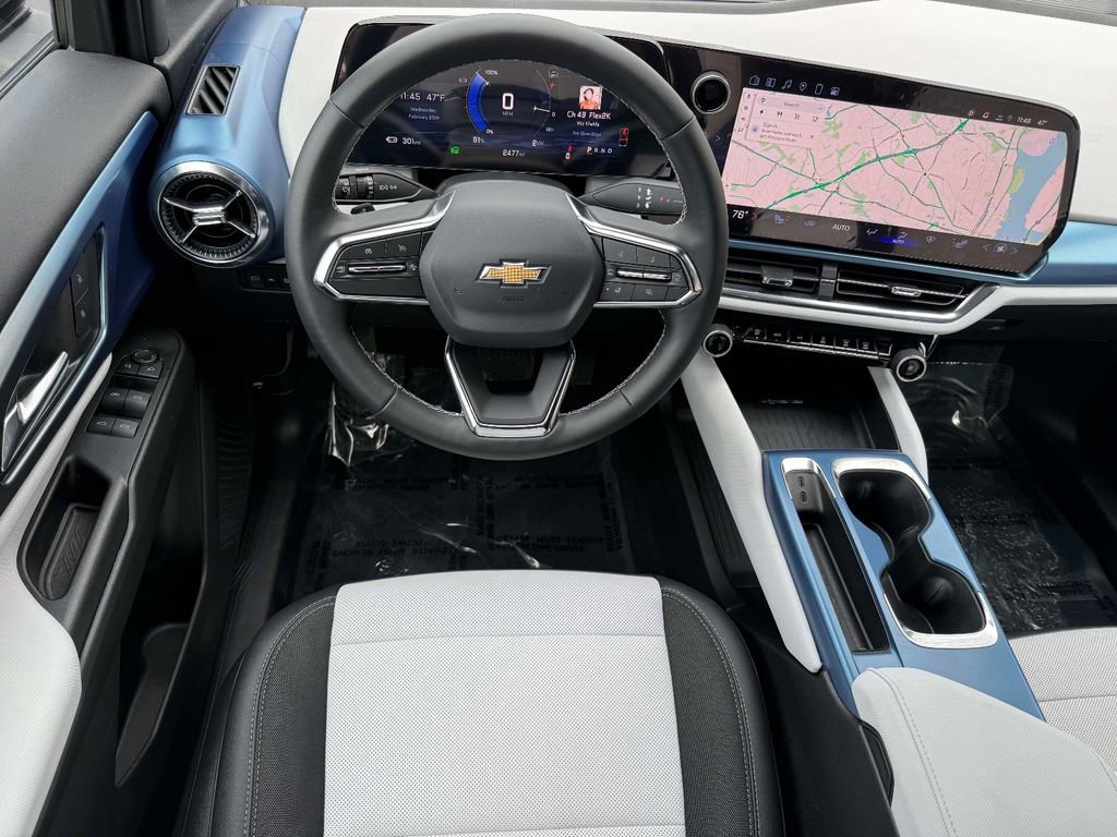 Used 2025 Chevrolet Equinox EV LT image 4