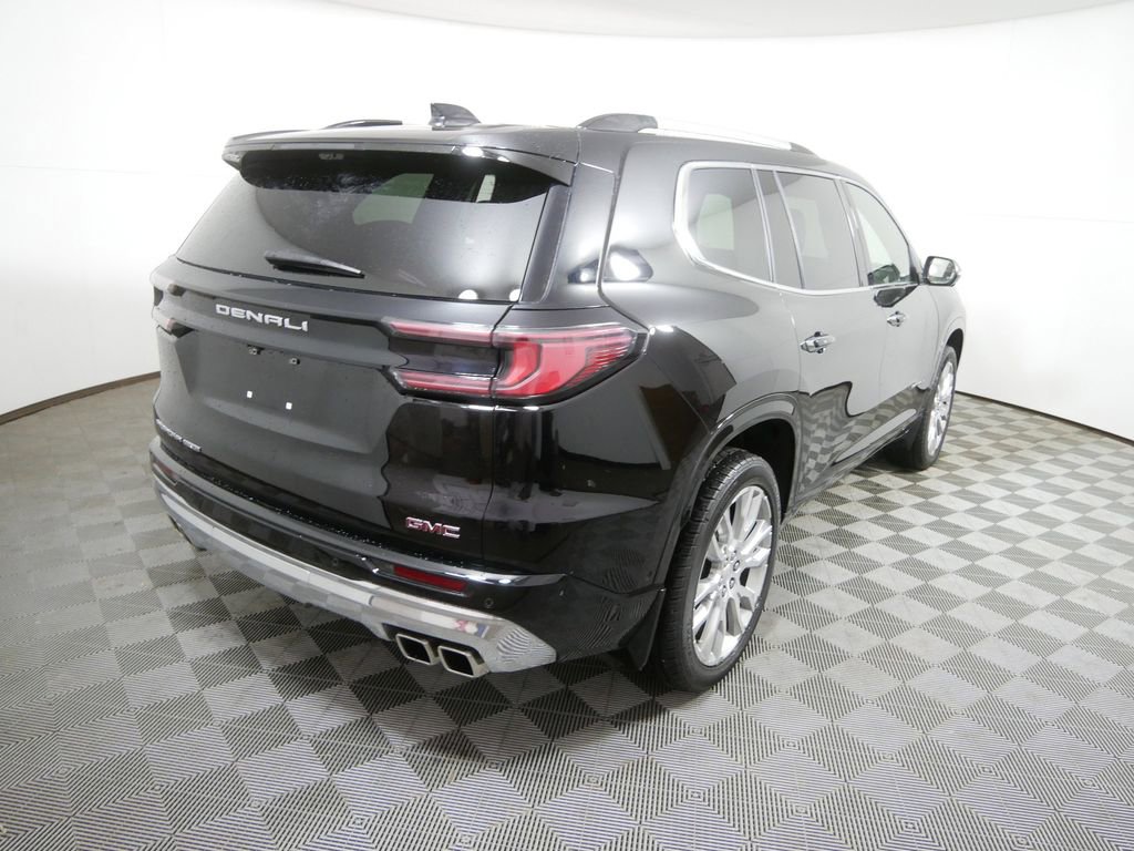 Used 2024 GMC Acadia Denali image 3