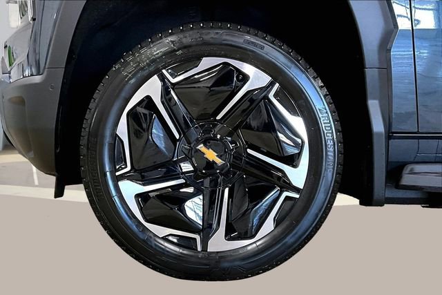 New 2026 Chevrolet Silverado EV LT image 12