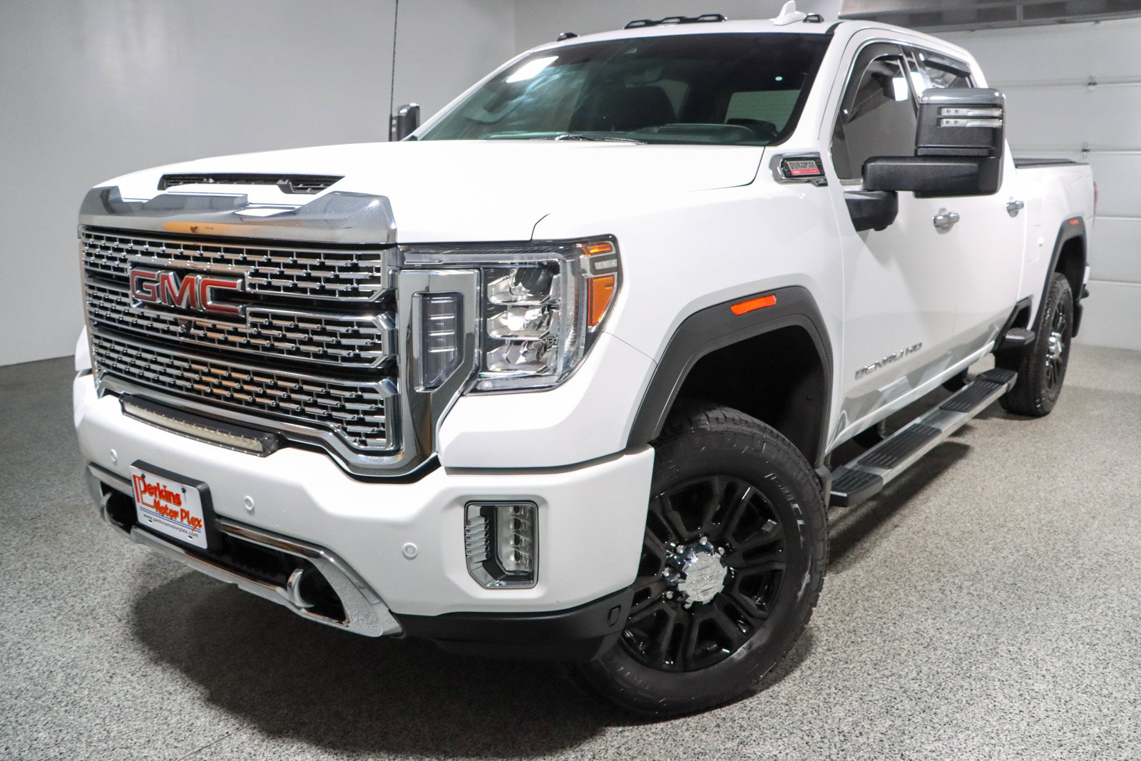 Used 2021 GMC Sierra 2500 Denali w/ Technology Package AWD/4WD image 34