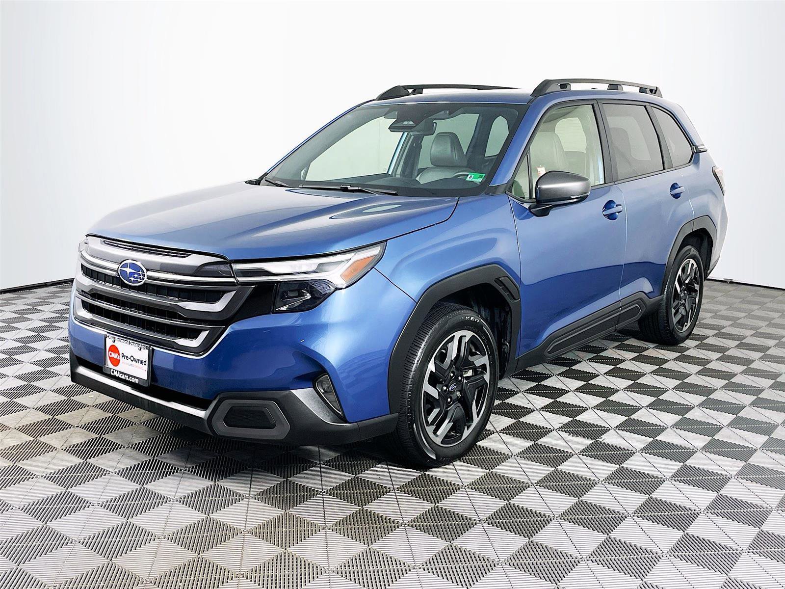 Used 2025 Subaru Forester Limited image 3