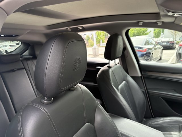 Used 2018 Alfa Romeo Stelvio Ti image 19