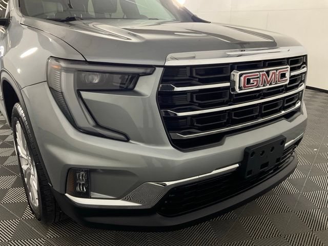 Used 2025 GMC Acadia Elevation w/ Elevation Premium Package FWD image 10