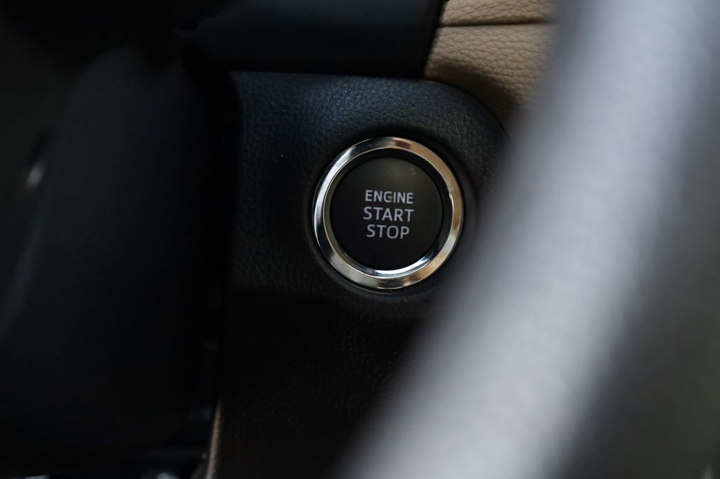 Used 2025 Toyota RAV4 XLE w/ Convenience Package image 7