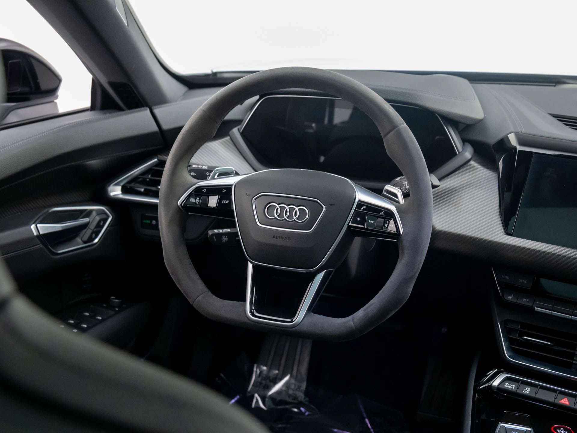 Used 2022 Audi e-tron GT Prestige w/ Prestige Package image 15