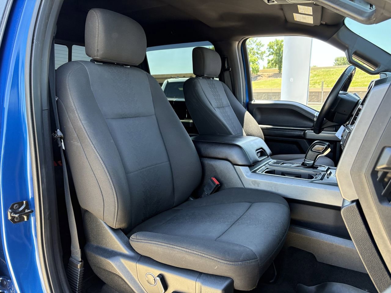 Used 2018 Ford F150 XLT w/ Equipment Group 302A Luxury AWD/4WD image 29