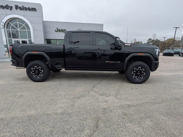 Used 2025 GMC Sierra 2500 AT4X image 3