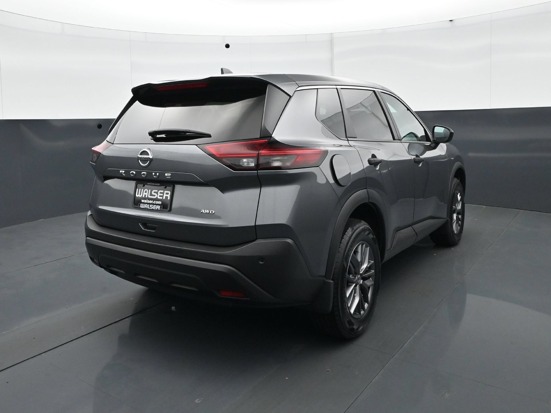 Used 2021 Nissan Rogue S AWD/4WD image 6