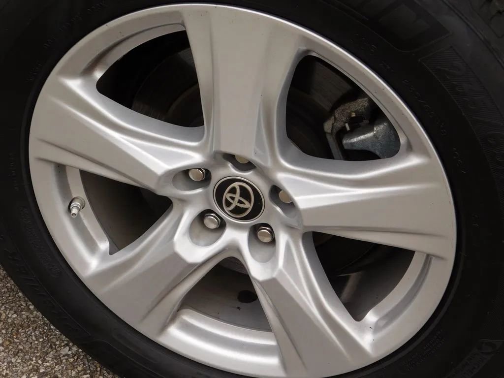 Used 2024 Toyota Highlander LE image 10