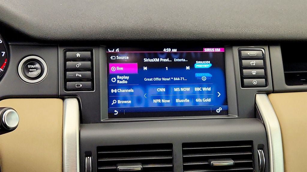 Used 2018 Land Rover Discovery Sport HSE AWD/4WD image 19