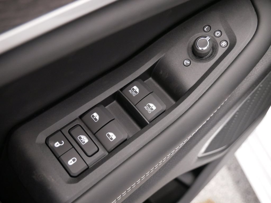 New 2027 Jeep Grand Cherokee Limited AWD/4WD image 19