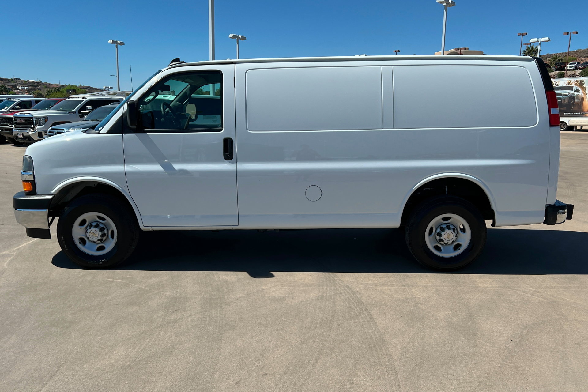 Used 2024 Chevrolet Express 2500 w/ Driver Convenience Package image 2