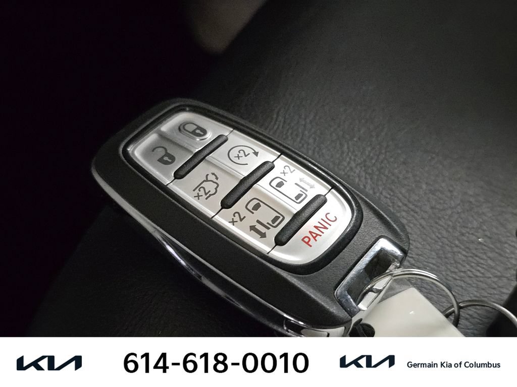 Used 2022 Chrysler Pacifica Touring-L FWD image 34
