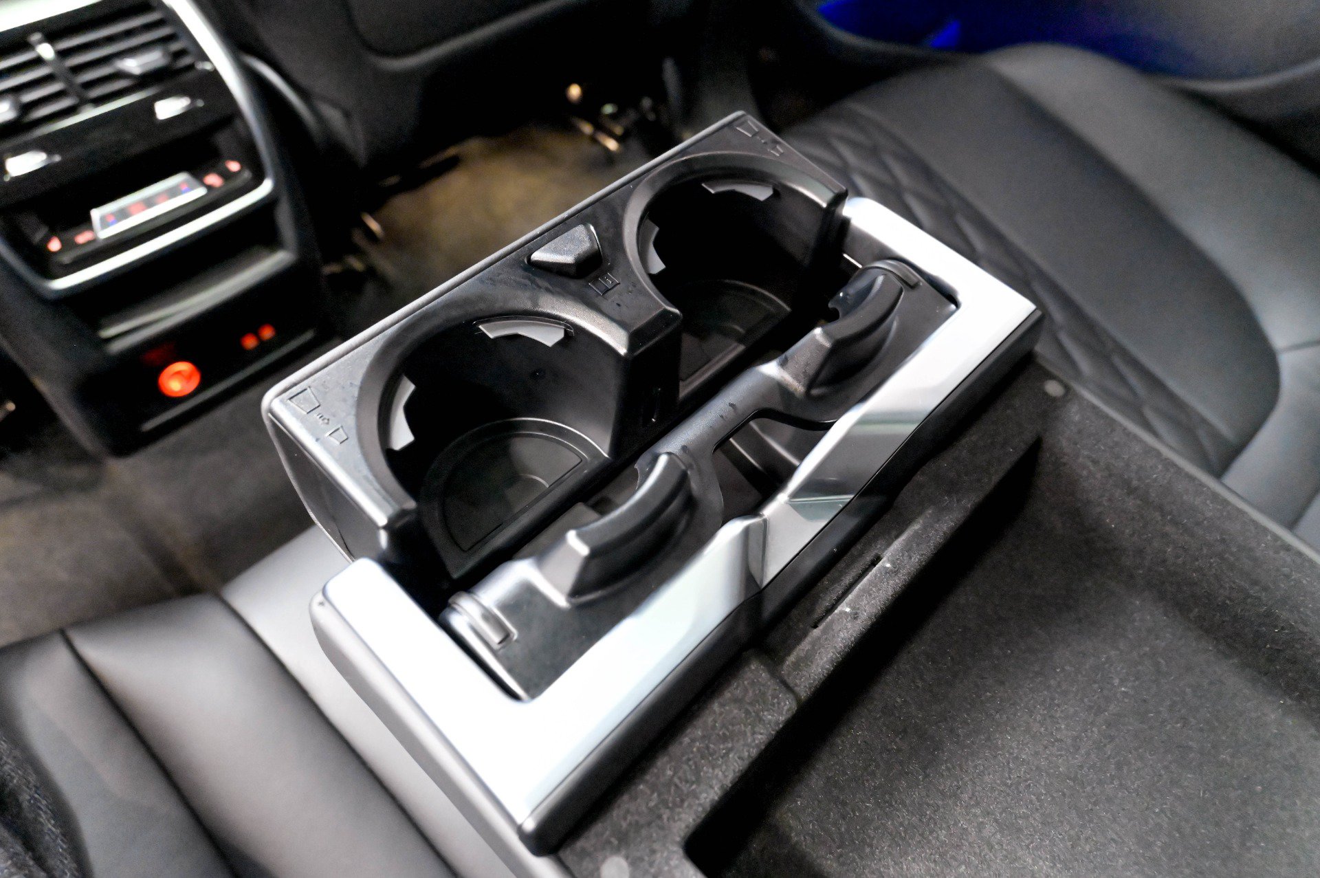 Used 2023 BMW ALPINA XB7 AWD/4WD image 35