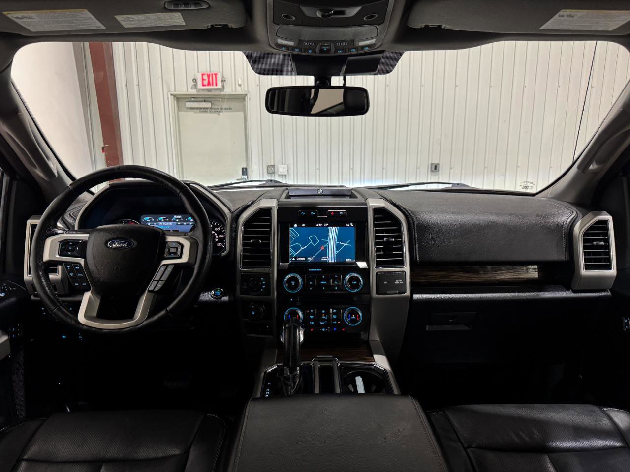 Used 2018 Ford F150 Lariat w/ Equipment Group 502A Luxury AWD/4WD image 19