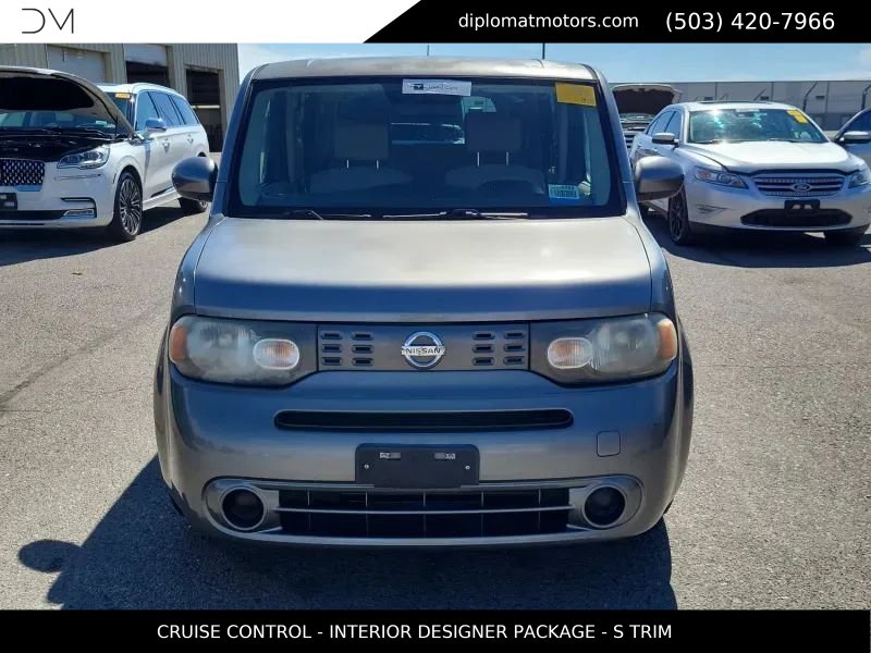 Used 2010 Nissan Cube 1.8 S w/ Interior Designer Pkg FWD image 2