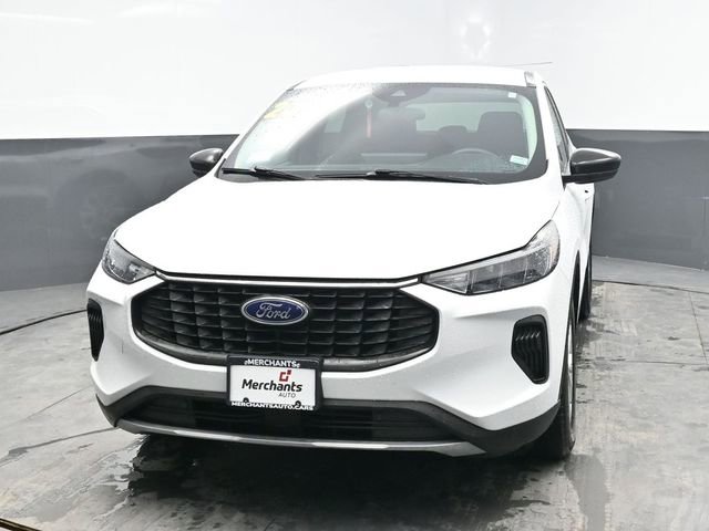 Used 2023 Ford Escape Active w/ Tech Pack #1 FWD image 2