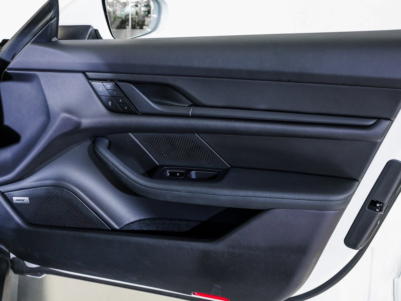 Certified 2022 Porsche Taycan RWD image 27