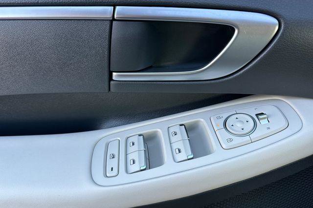Certified 2026 Hyundai Sonata SE FWD image 11