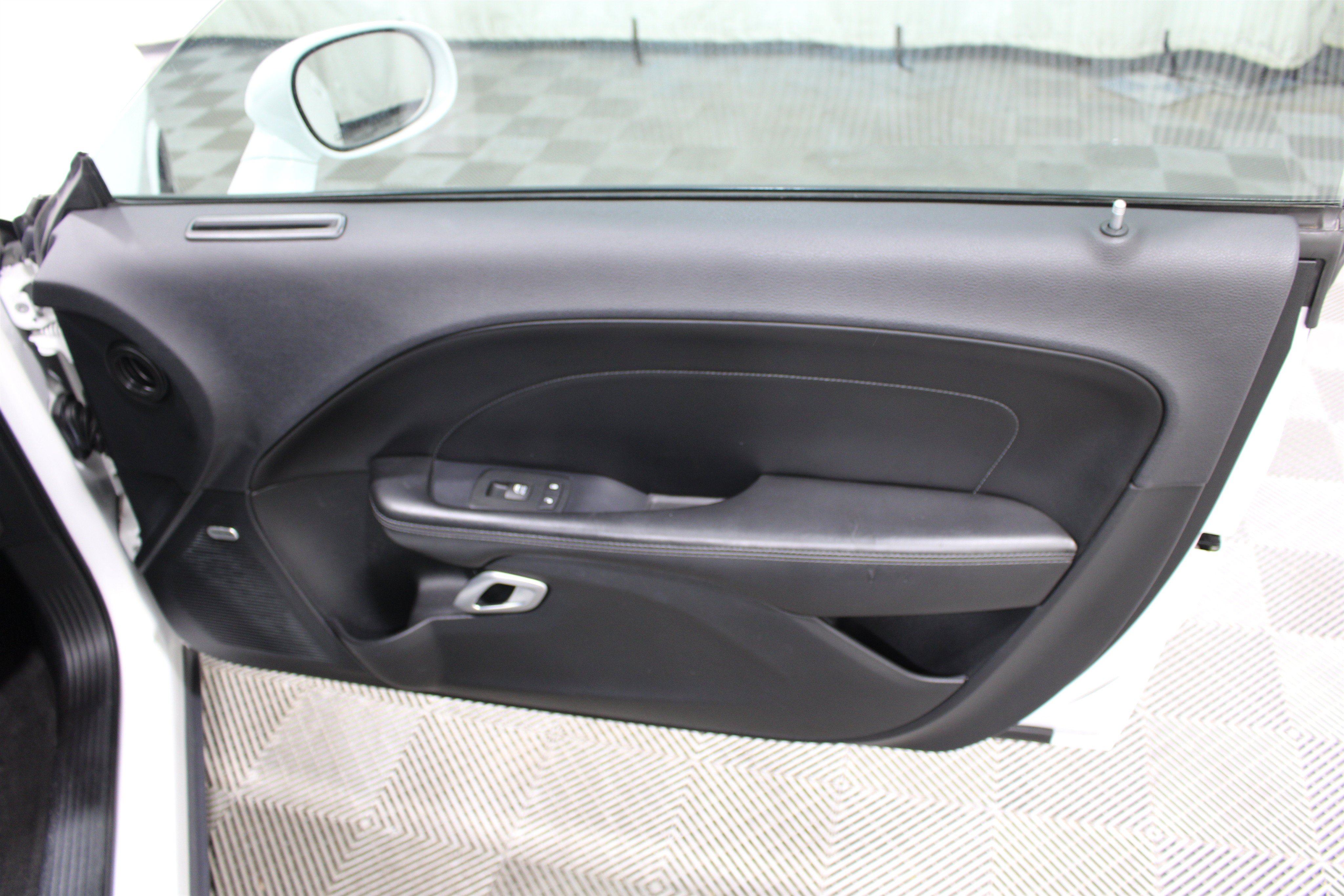 Used 2015 Dodge Challenger R/T Plus RWD image 23