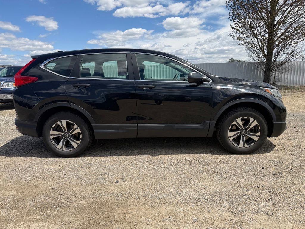 Used 2017 Honda CR-V LX image 6