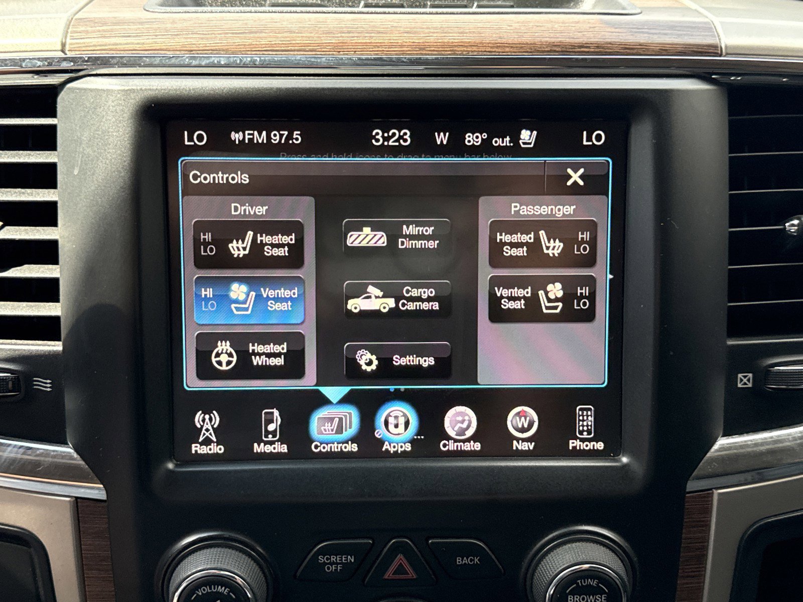 Used 2014 RAM 2500 Laramie AWD/4WD image 26