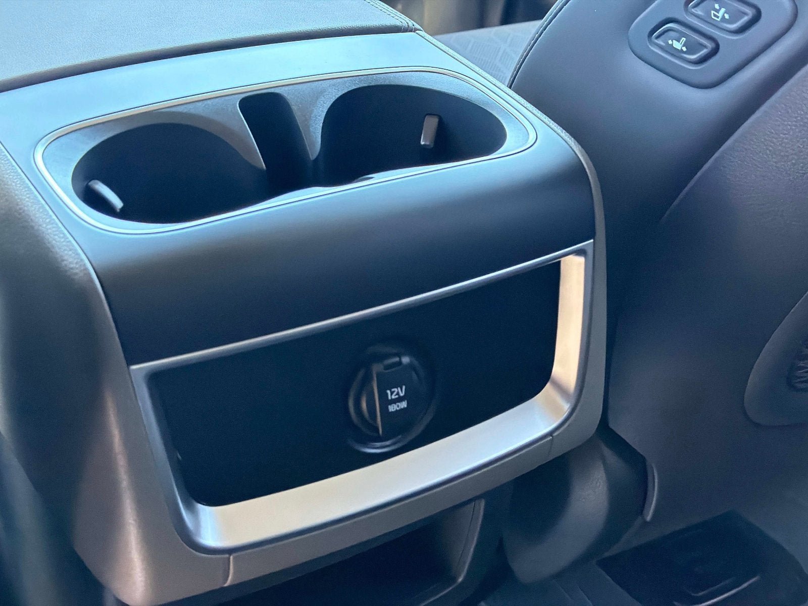 New 2026 Kia Carnival EX FWD image 13