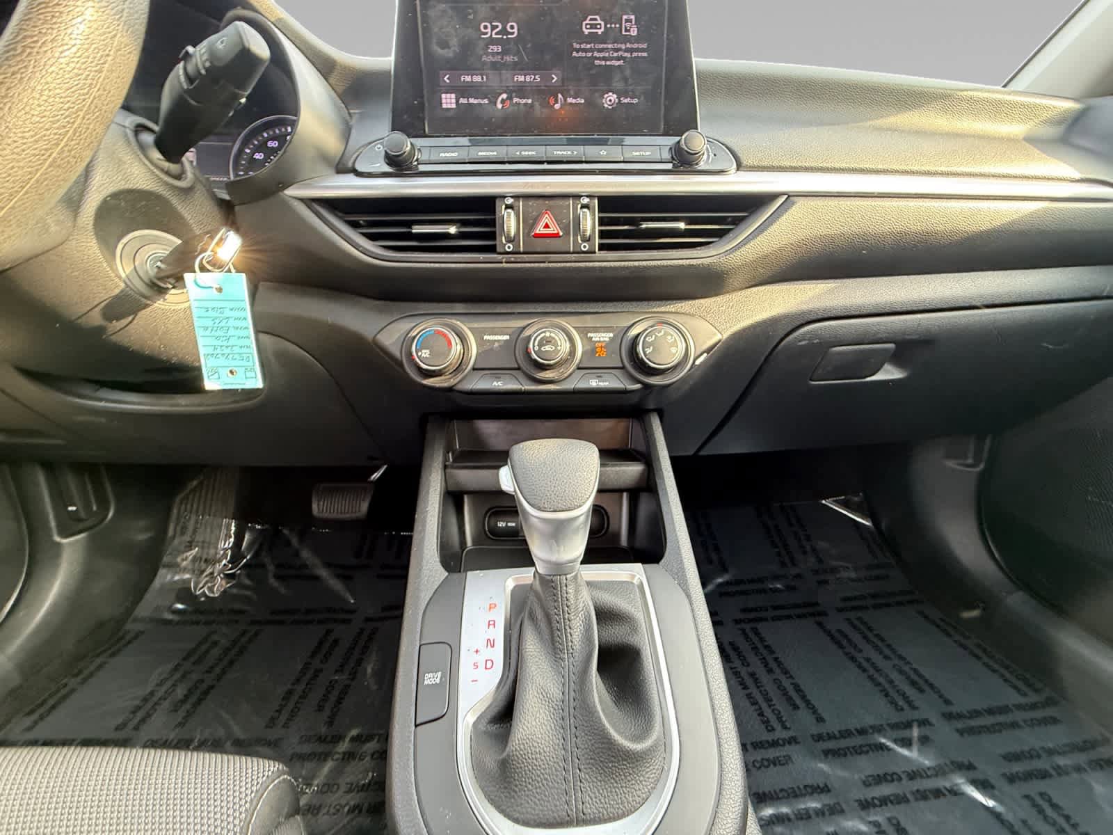 Used 2024 Kia Forte LXS w/ LXS Technology Package image 11