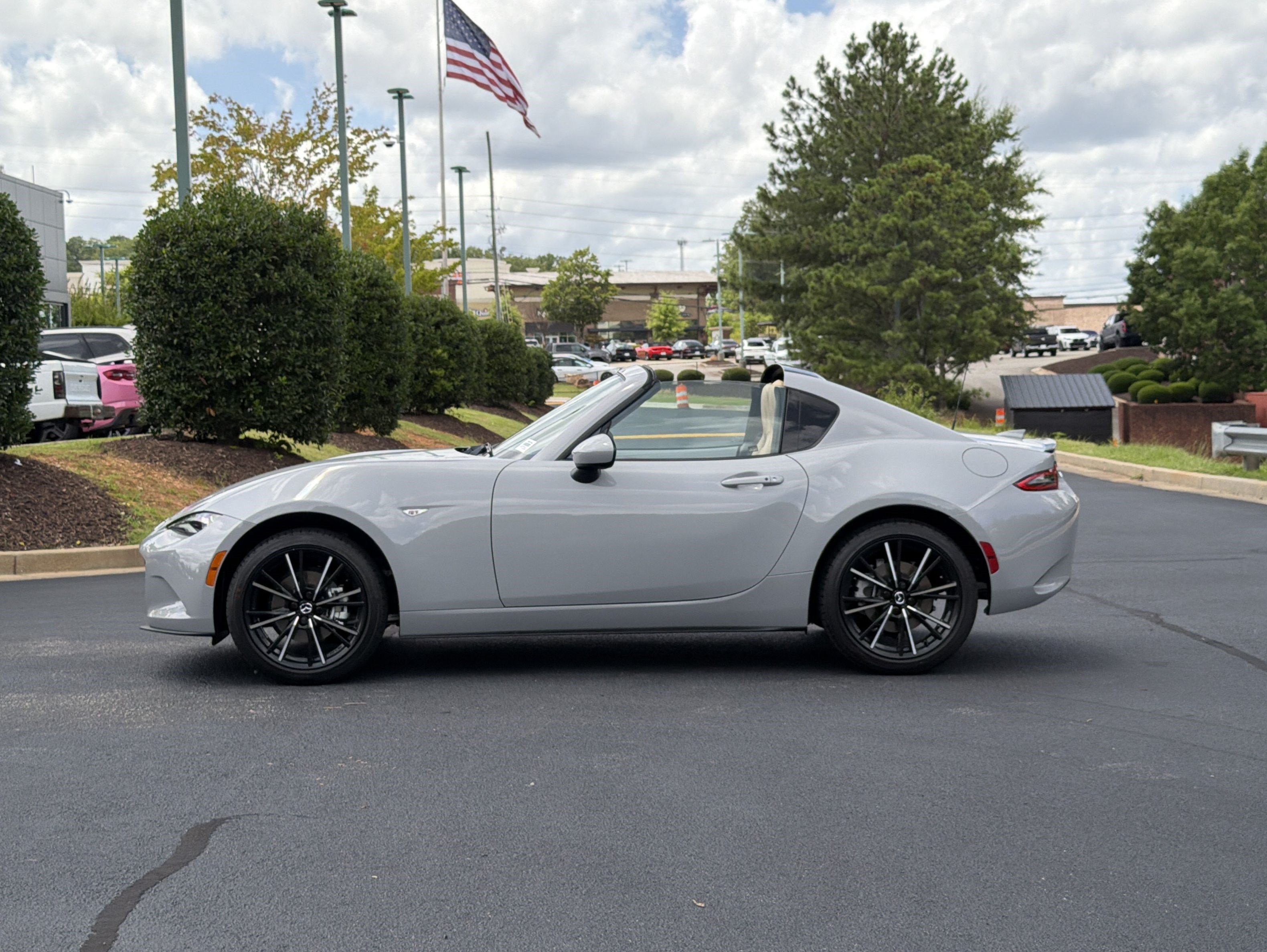 Used 2026 MAZDA MX-5 Miata RF Grand Touring RWD image 13