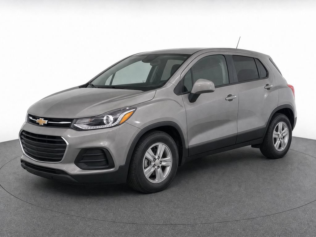 Used 2022 Chevrolet Trax LS w/ Tint and Cruise Package AWD/4WD image 1