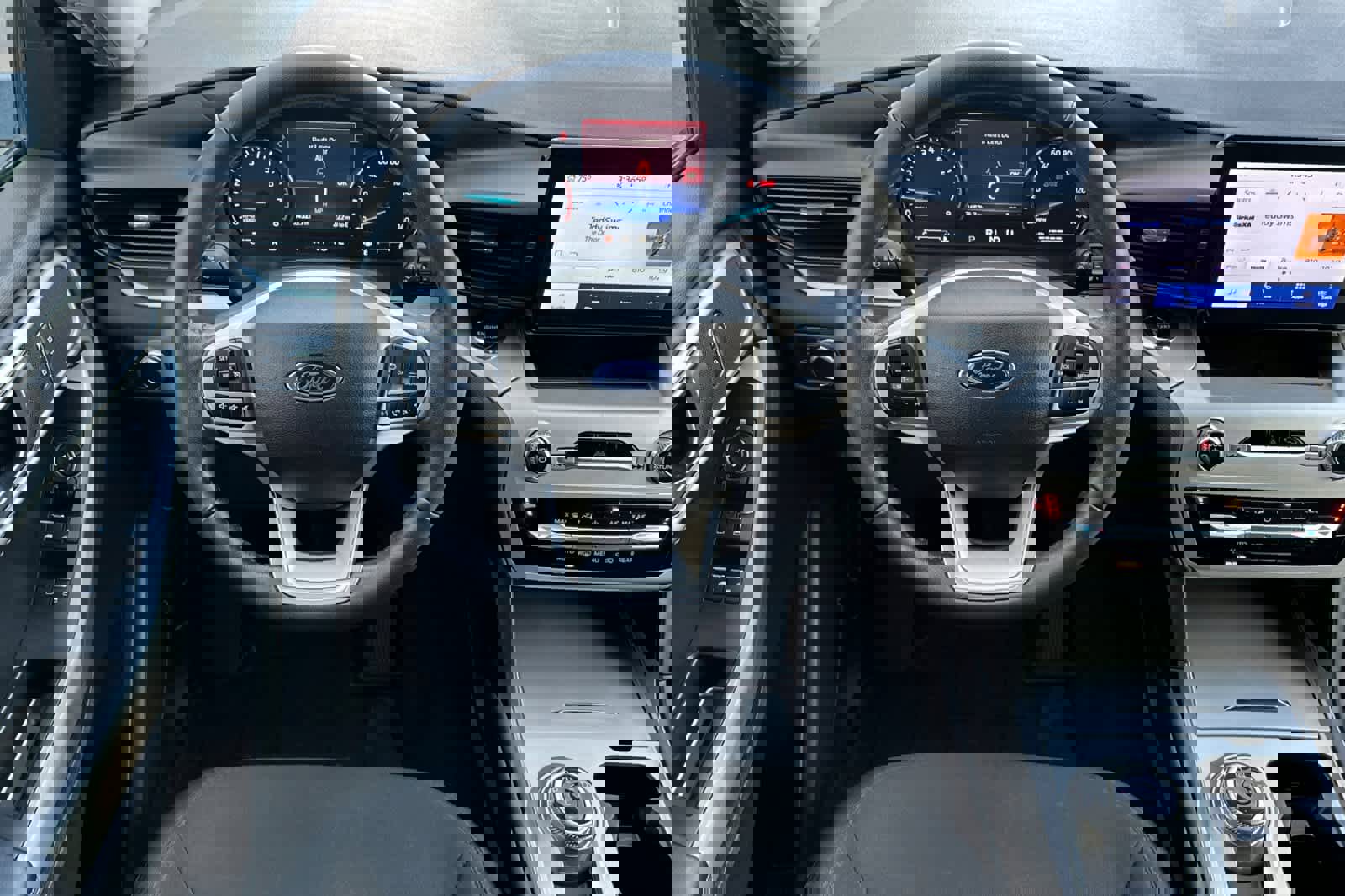 Used 2022 Ford Explorer XLT w/ Class IV Trailer Tow Package image 15