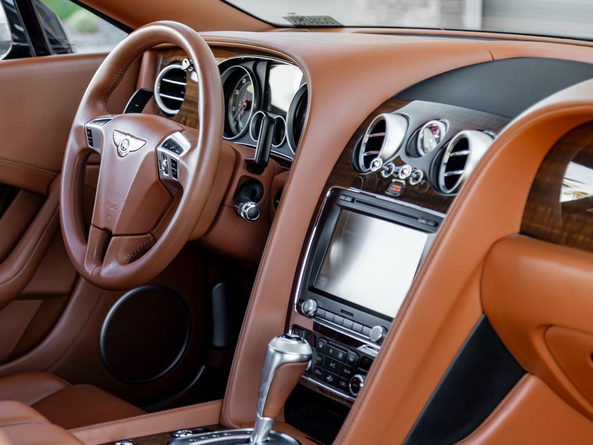 Used 2013 Bentley Continental GT image 32
