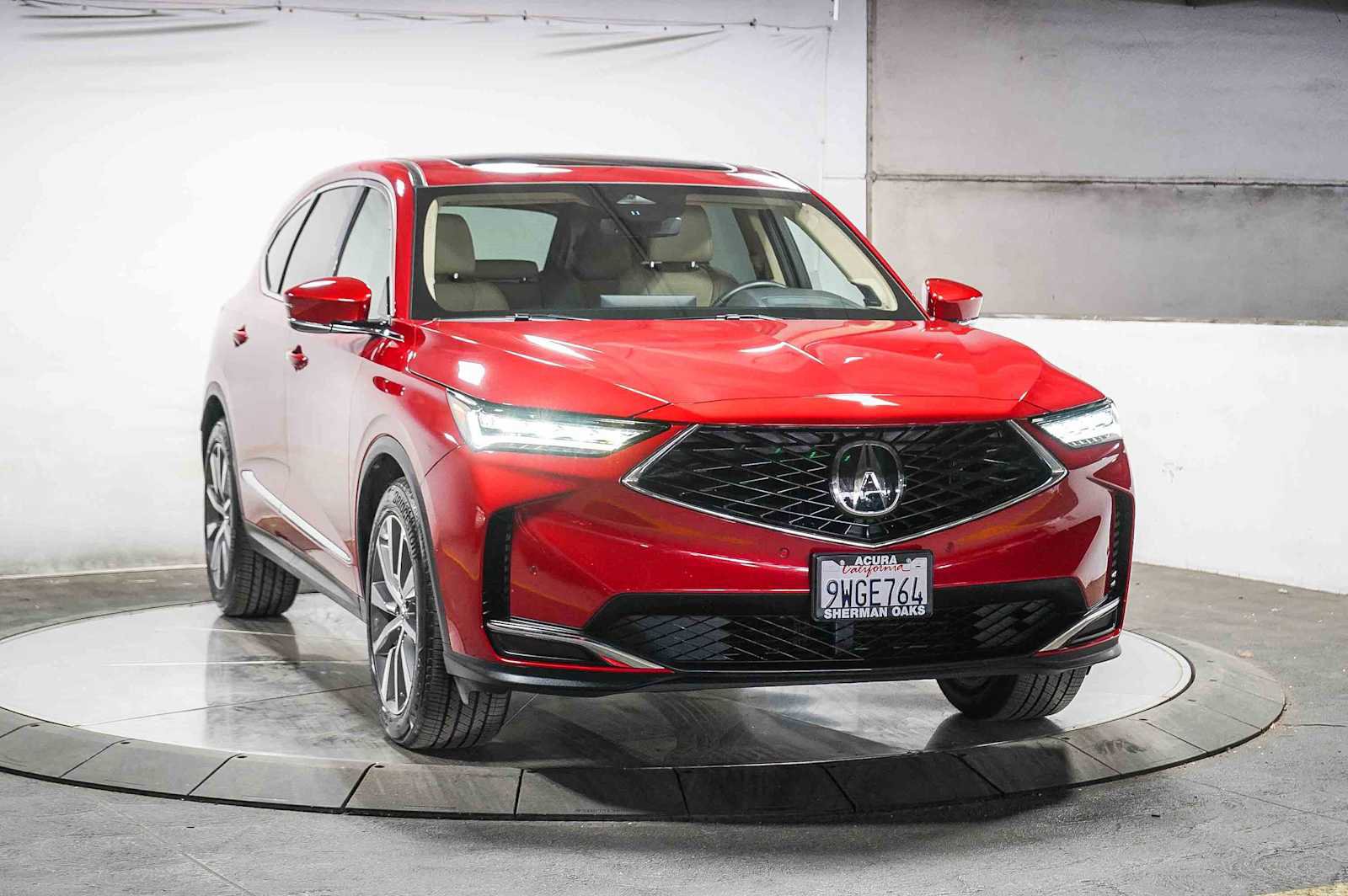 Used 2025 Acura MDX FWD w/ Technology Package image 2